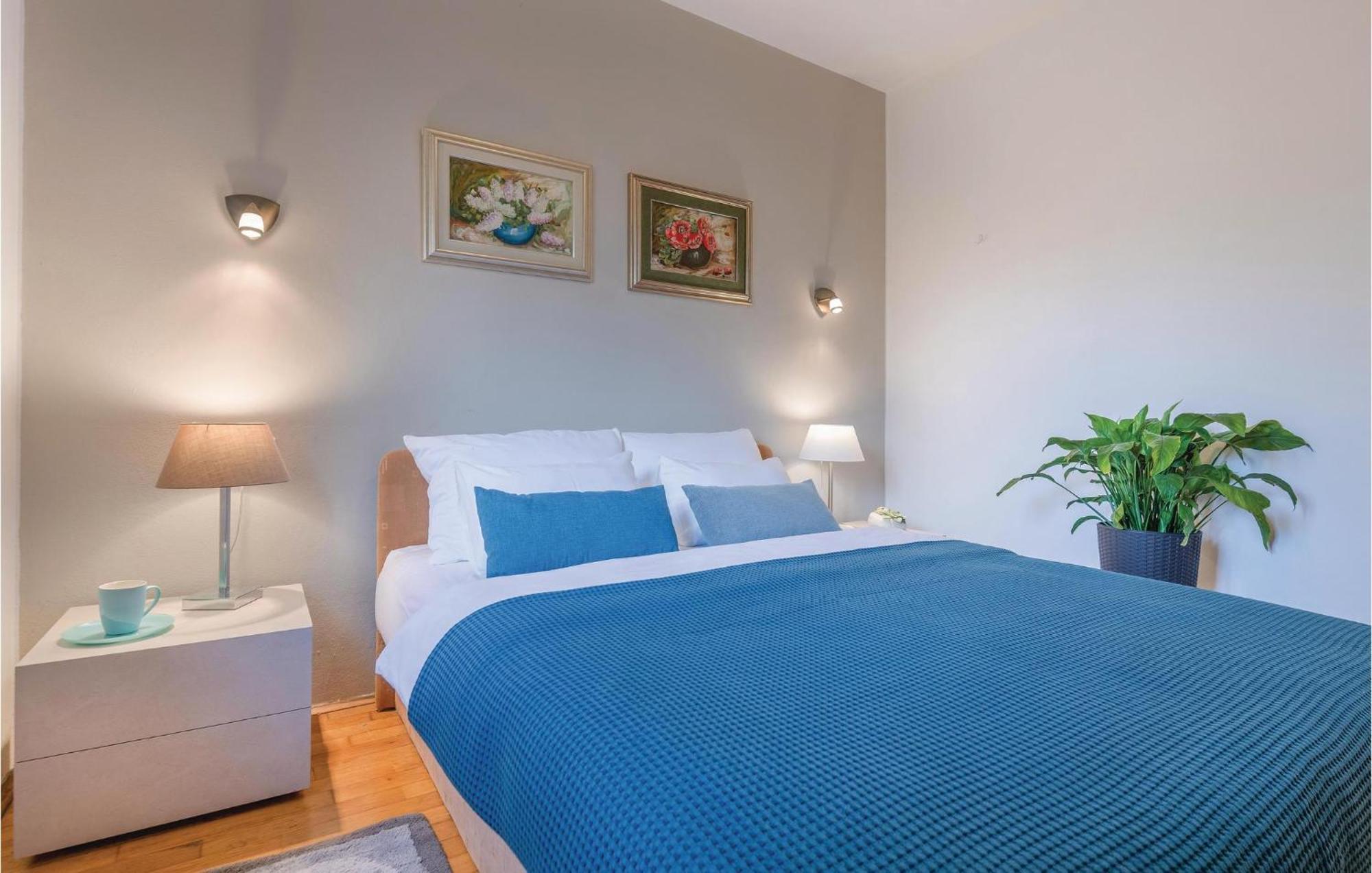 Beautiful Home In Bale With Kitchen מראה חיצוני תמונה